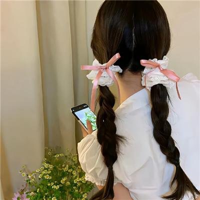 向下扭曲